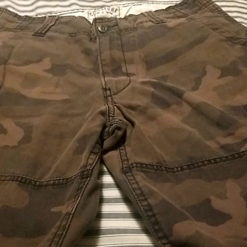 VINTAGE LEVI'S SIGNATURE CAMO CARGO SHORTS